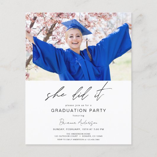 予算ミニマリスト彼女はそれを卒業パーティーをした (正面)