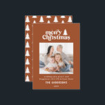 予算メリークリスマスグラフィック写真休日 ノートカード<br><div class="desc">バジェットメリースクリスマのグラフィックタイポグラフィ写真のホリデーカード。手描きモダンの文字と木。</div>