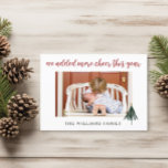 予算新生児我々は追加した応援クリスマスカード<br><div class="desc">今年の写真のクリスマスカードで応援を追加した家族や友人すべてに告知。前面に1枚の写真、背面に3枚の写真と全てのベビー誕生の統計情報をパーソナライズ。クリスマスカードコレクションにアクセスしてすべてのホリデーカードオプションを表示する。</div>