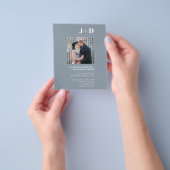 予算結婚式招待状モダンダスティブルー写真 チラシ (手)