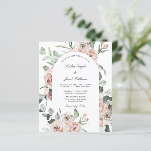 予算赤面ピンクフローラバラ結婚式招待状 (スタンド正面)