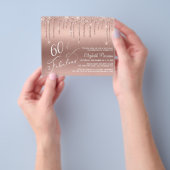 予算60th誕生日グリッターバラ金ゴールド招待状 チラシ (手)