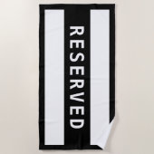 予約済み白色文字ストライプ付き黒縁ど ビーチタオル (正面)