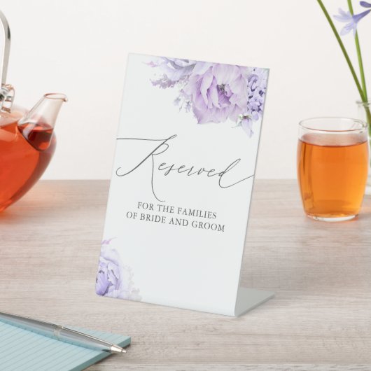 予約済み – ほこりっぽい紫のフローラ エレガント 台座サイン (インサイチュ)