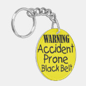 事故警告が起きやすい黒ベルト キーホルダー (正面左)