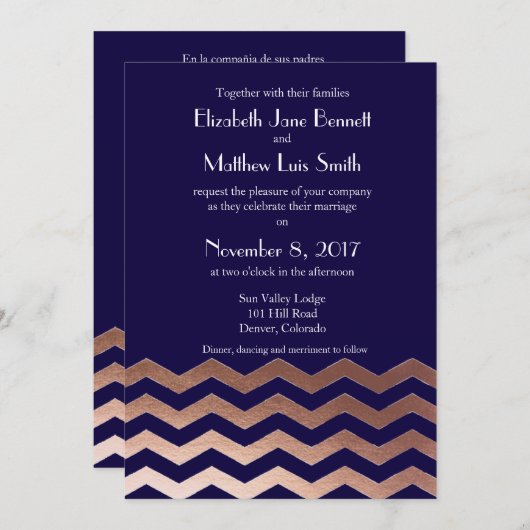 二か国語の上品のばら色の金ゴールドのシェブロンの結婚式の招待 招待状 (正面/裏面)