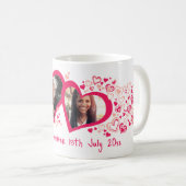 二つのハート名結婚dateの写真ピンク赤いマグカップ コーヒーマグカップ (正面右)