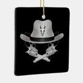 二つの交差した銃と帽子 セラミックオーナメント (右)