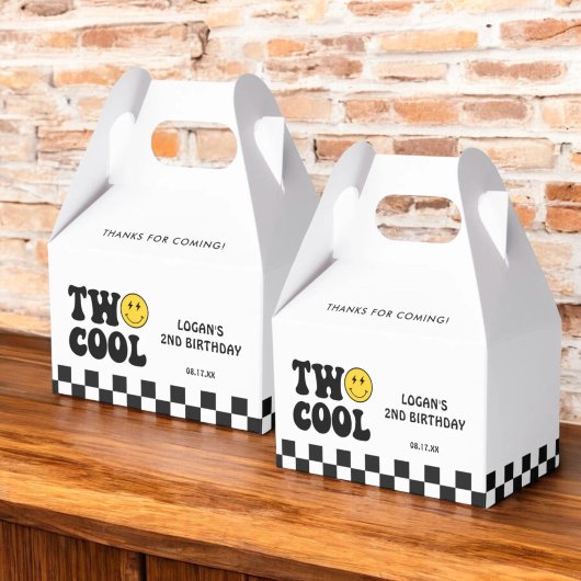 二クールレトロ少年二歳バースデーパーティー フェイバーボックス