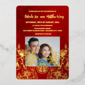 二ヶ国語対応 写真入り 赤と金 中国式結婚式 箔招待状 (正面)