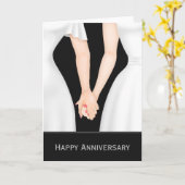 二人の花嫁がドレスを着て結婚記念日 カード (黄色い花)