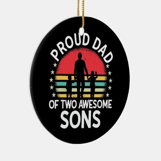 二人誇りを持ったの息子の素晴らしメンカッコいいパパ セラミックオーナメント (右)