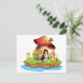 二匹の猫がいるキノコの家 ポストカード (スタンド正面)