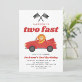 二歳の誕生日おめでとう!赤いレーシングカーのライオン 招待状 (スタンド正面)