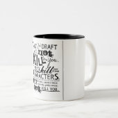 二番目に荷車を引くな作家のマグ ツートーンマグカップ (正面右)