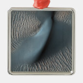 二種類のエオリアの寝具 メタルオーナメント (正面)