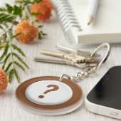 二重円の背景を持つ茶色の疑問符 キーホルダー (正面右)