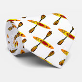 二重刃が付いたかいカヤックを漕ぐロゴ ネクタイ (ロール)