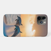 二頭のイルカが日没を見て飛び跳ねた。 Case-Mate iPhoneケース (裏面(横))