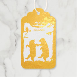 二頭の熊が木の下に踊りフクロウの枝 ギフトタグ