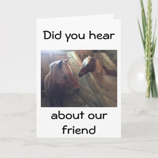 二頭の話し好きな馬のユーモアが丘の向こうにある カード (正面)