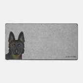 二黒ドイツの羊飼い頭と名前をカスタムするグレー デスクマット (正面)
