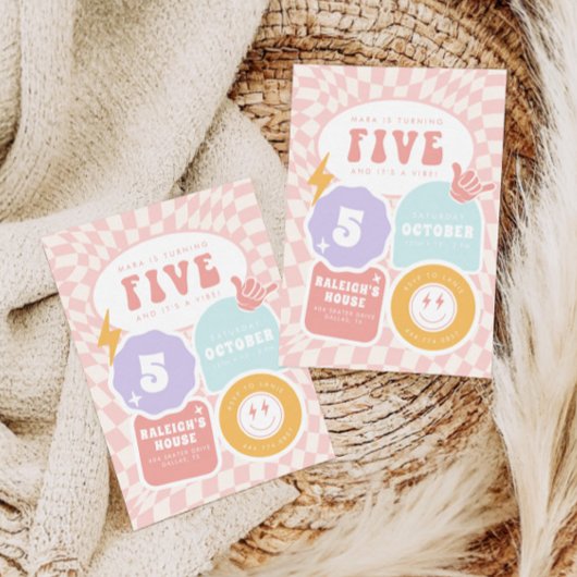 五人は生き生きとしている | ガールズ5thレトロスケーター誕生日 招待状