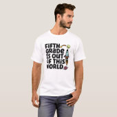 五年生は世の中の出だ Tシャツ (正面フル)