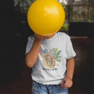 五歳にして荒くれ者 ジャングル 誕生日 トドラーTシャツ