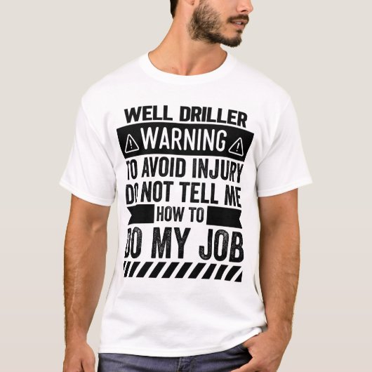 井戸掘り機の警告 Tシャツ (正面)