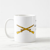 交差させたライフル、平和は戦争の不在…ではないです コーヒーマグカップ (左)