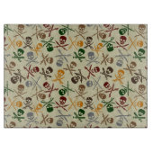 交差させた剣が付いている海賊スカル カッティングボード (正面)