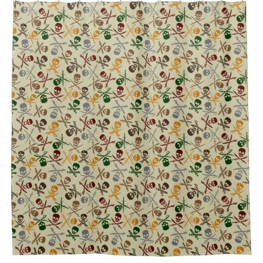 交差させた剣が付いている海賊スカル シャワーカーテン (正面)