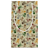 交差させた剣が付いている海賊スカル スモールペーパーバッグ (正面)