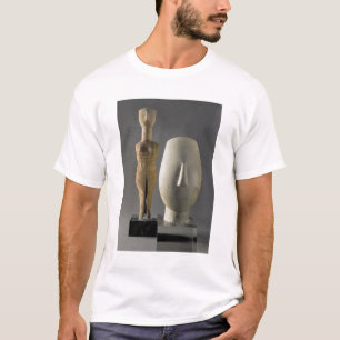 (交差させた腕を搭載するLto R)の置物、Cycladic; 頭部 Tシャツ
