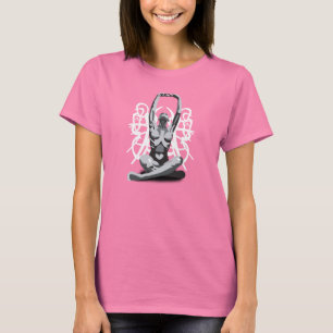 交差させた足によって坐る天使 Tシャツ