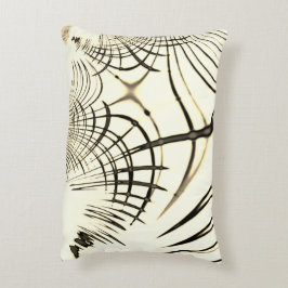 交差したナッツブラウンまたはカーキ曲線のトレースはベージュ アクセントクッション