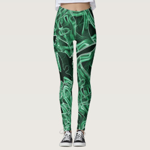 交差して重なっている緑色のアクリルテープ切り出し レギンス
