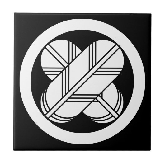 交差する鷹の羽 タイル (正面)