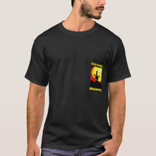交差道路に Tシャツ