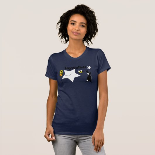 交通規則を無視して道路を横断する人 Tシャツ (正面フル)