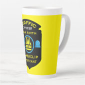 交通警察のおもしろい贈り物 カフェラテマグ (右アングル)