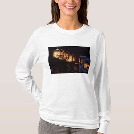 京都府京都市伏見区の稲荷大社 Tシャツ (正面)