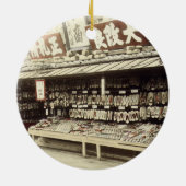 京都、c.1890 (手色の写真)の靴店 セラミックオーナメント (裏面)