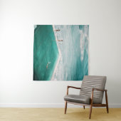 人々が立ってスイミングプールで泳ぐbesi タペストリー (インサイチュ(横))