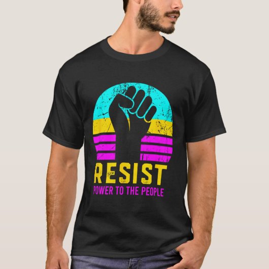 人々に対するファシズムの力に抵抗する Tシャツ (正面)