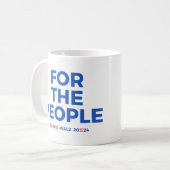人々のために – Harris Walz 2024 コーヒーマグカップ (正面左)