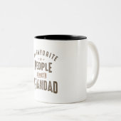 人々はお気に入りの私を祖父と呼ぶ ツートーンマグカップ (正面右)