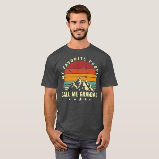人々は私お気に入りのを祖父と呼ぶカッコいい Tシャツ (正面フル)