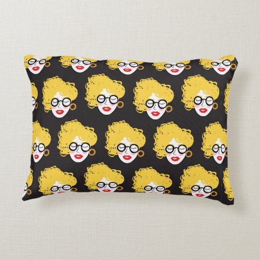 人のおもしろい群れ、かわいい背景 アクセントクッション (裏面)